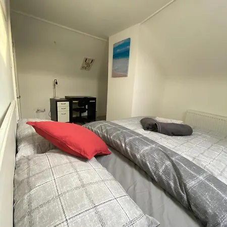 Eejs Modern London 3 Bed Flat Near Crystal Palace Stadium - Great Transport Links